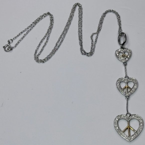 14K white gold Diamond Triple Heart L'atelier necklace 16" 2.9gm